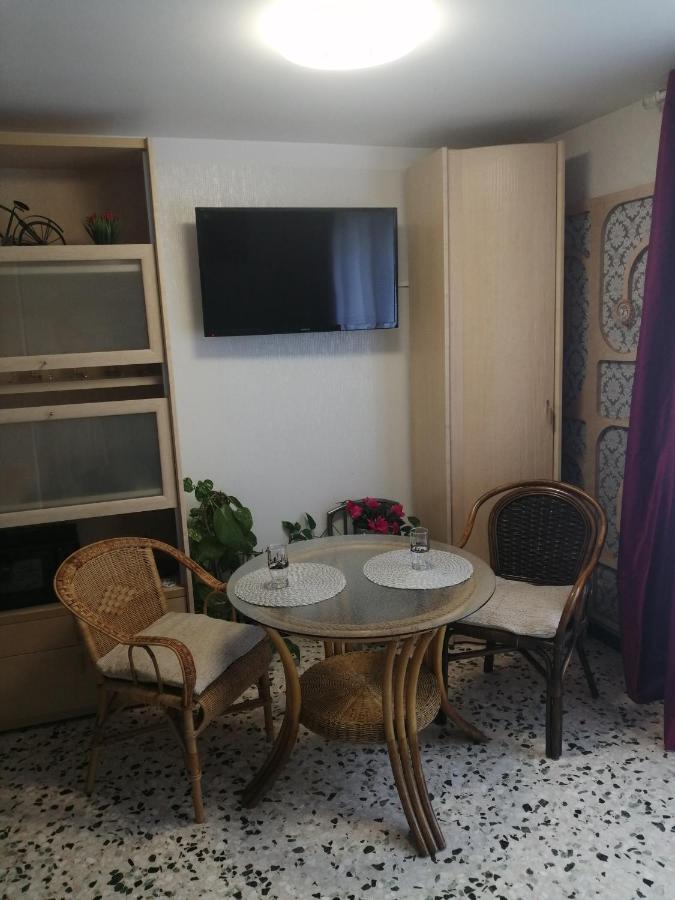 Magnifique Studio Non Fumeur Pres De La Gare Béziers Exterior foto